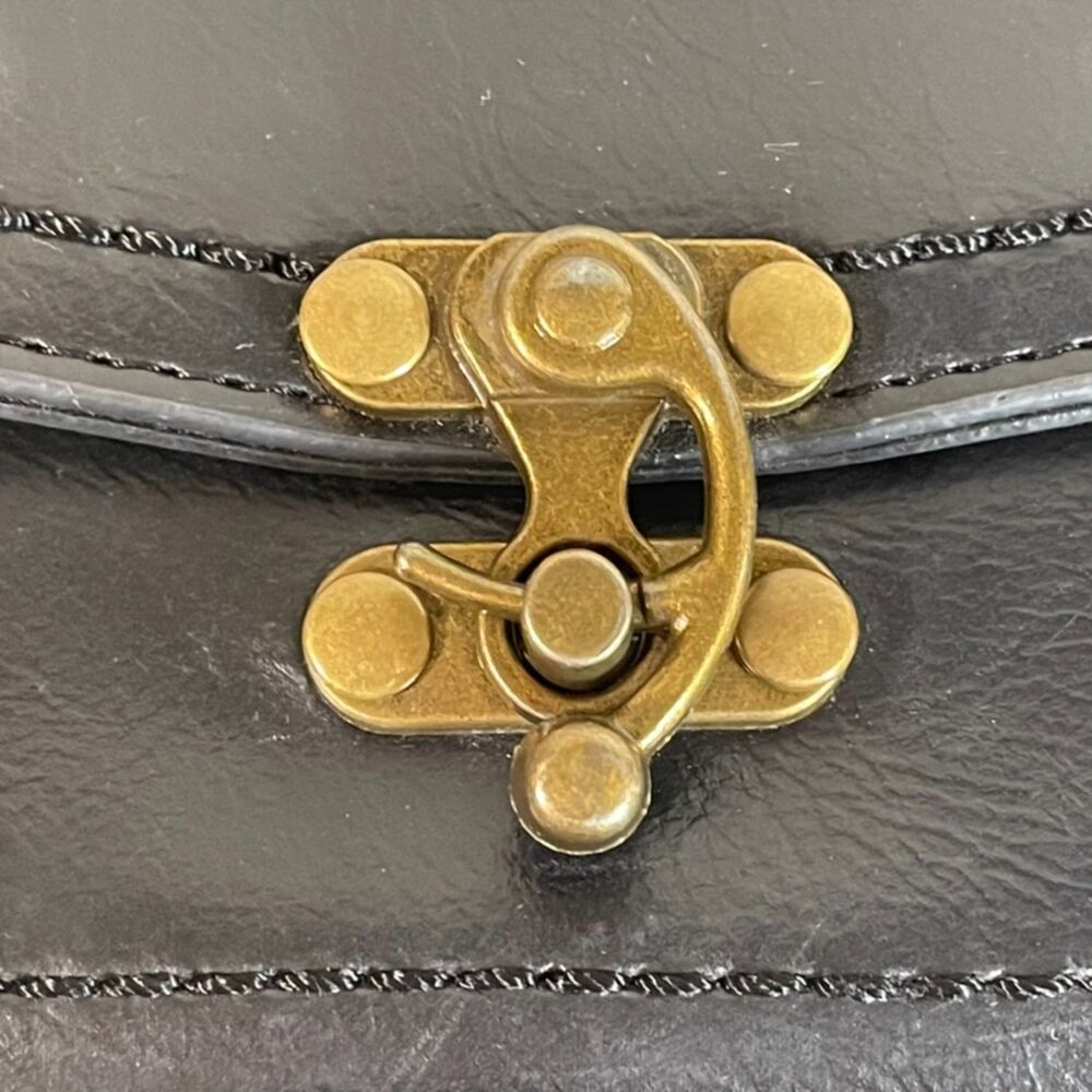 Vintage Inspired Black Vegan Leather Swing Lock Saddlebag Crossbody Purse - Picture 9 of 12